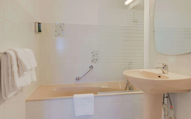 Brit Hotel Dijon Hermes