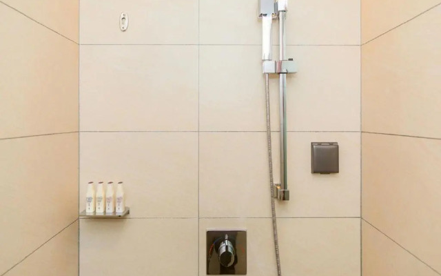 Huashuyi Hotel (Shanghai Jinshan City Beach Branch)