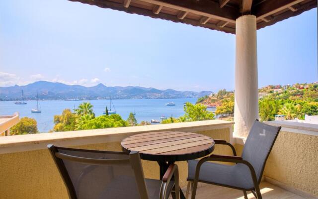 Farrys Boutique Hotel and Beach Club