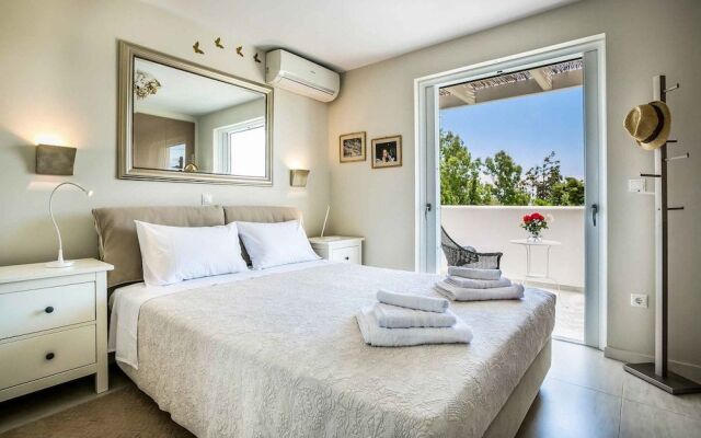 Ai Helis Beach House