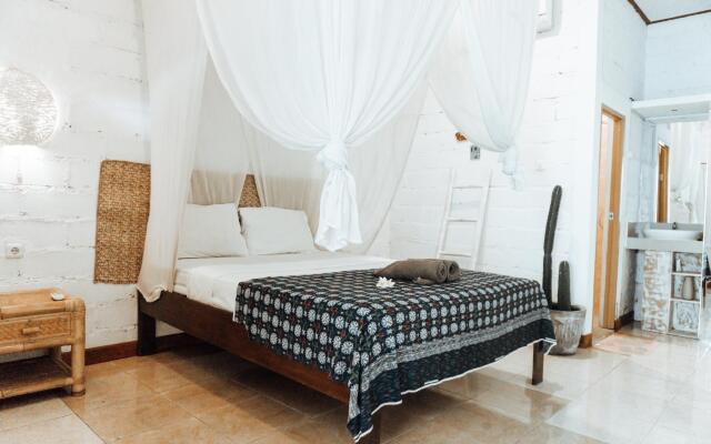 Balangan Inn