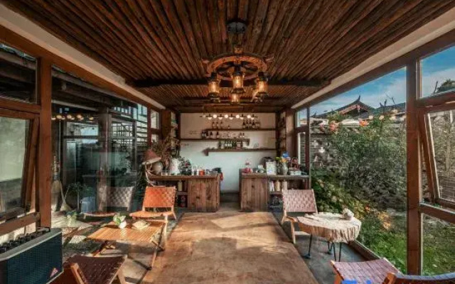 Moshang Qichi | Sunlit Golden Peaks·Snow Mountain Moonlit Zen Garden Resort (Baisha Ancient Town)