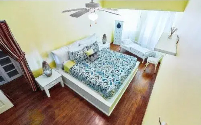 Beach Villas & Apartments Larimar
