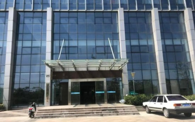 Guanlan Hotel