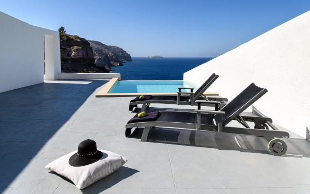 Ambassador Aegean Luxury Hotel and Suites