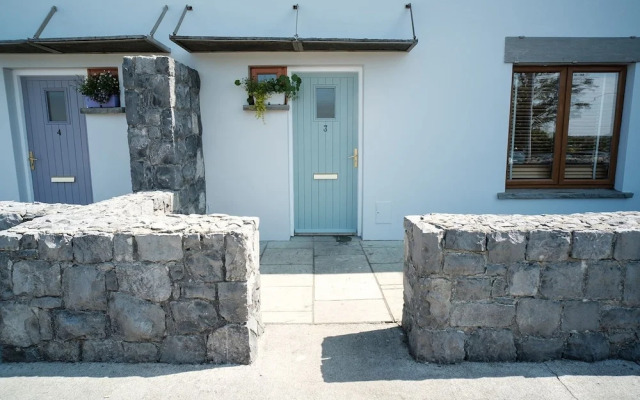 Hotel Doolin Houses