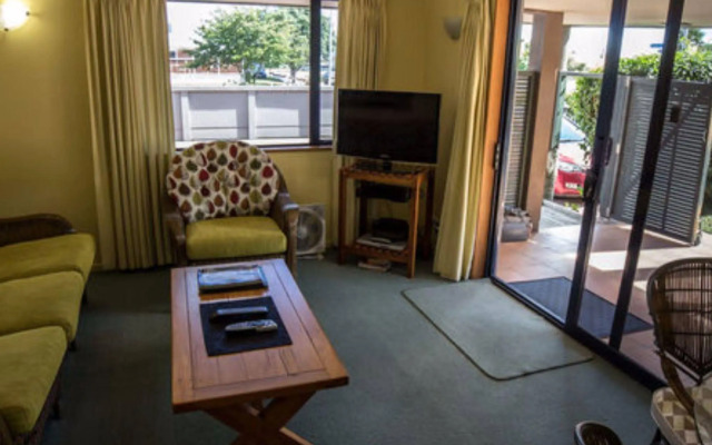 Boatshed Motel Apartments