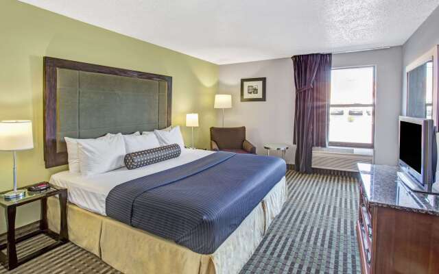 Days Inn by Wyndham Great Lakes - N. Chicago