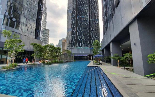 Super Star Suite 5min KLCC Netflix 1cp