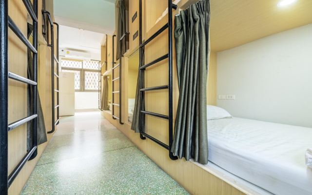 Sloth Hostel