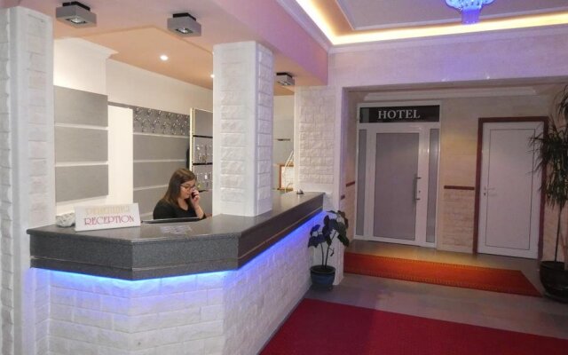 MG Hotel Complex