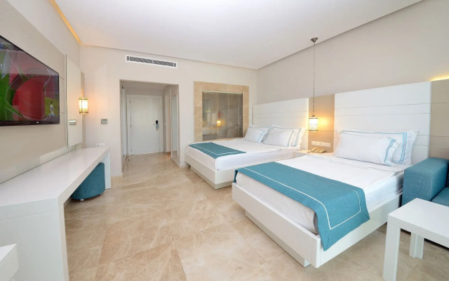 Lugga Boutique Hotel & Beach