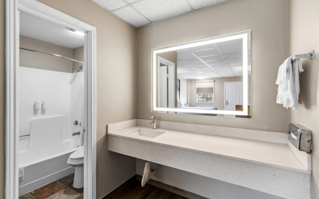 Super 8 by Wyndham Fredericksburg