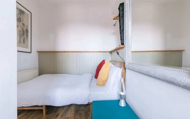Vibrant & Eclectic 3 Bedroom Flat - Bedminster, Bristol!