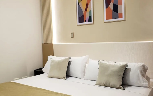 Hotel Suite Center