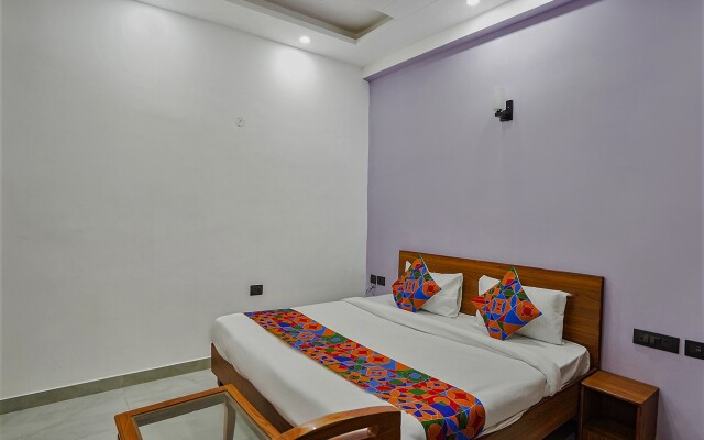FabHotel F9 Noida Sector 56