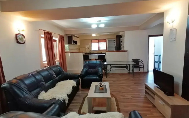 Casa Tomis