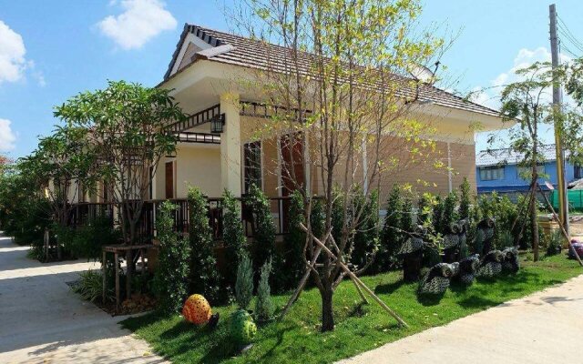 Sombat Resort