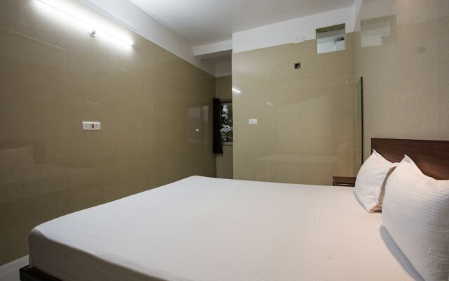 Spot On 23725 Jay Shanti Palace Hotel