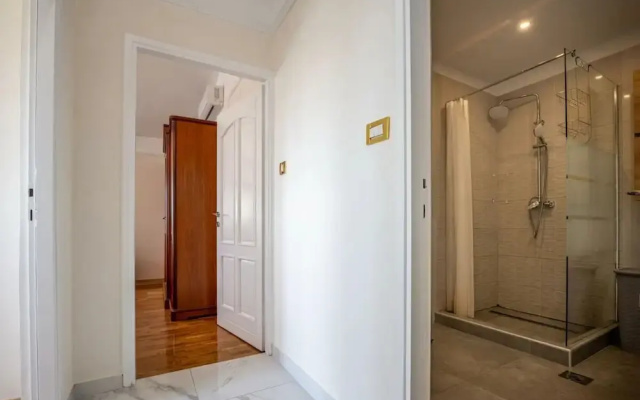 Donatella -apt 2- met Zeezicht