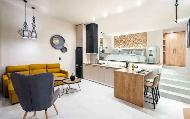 Pathos SeaSide Suites