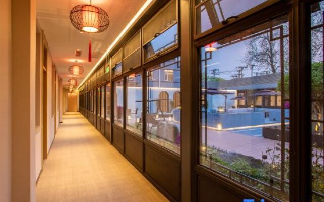 Renjoy Hotel Beijing Yonghe Temple Guijie Siheyuan