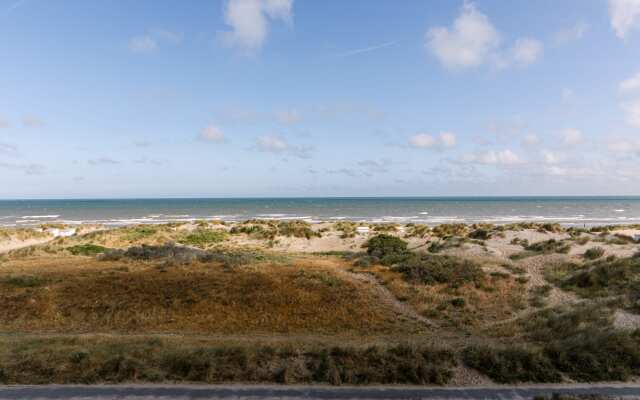 Modern Studio With Magnificent Seaview