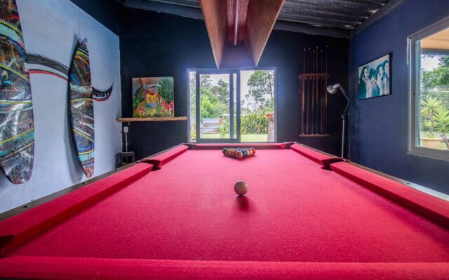 Mundaka Hostel y Bar - Adults Only