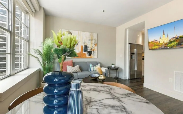 Charming Studio Near French Quarter