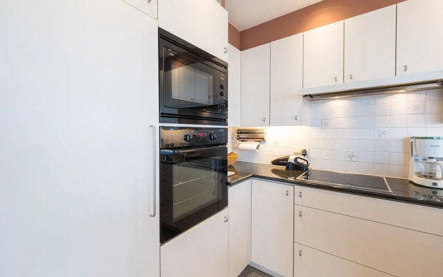 Apartment With Frontal Sea-views