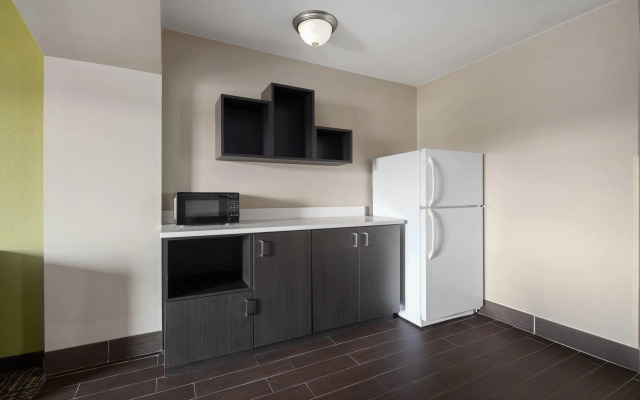 La Quinta Inn & Suites by Wyndham Atlanta Stockbridge