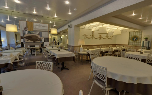 Hotel Glenmore