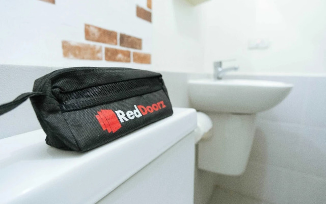 RedDoorz Plus @ Sla Divina Panglao Bohol