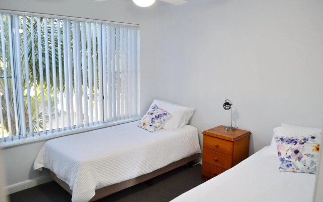 Ocean Shores Apartment 17