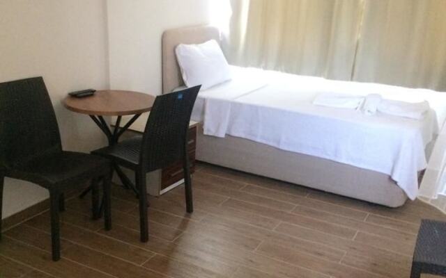 Ev Otel