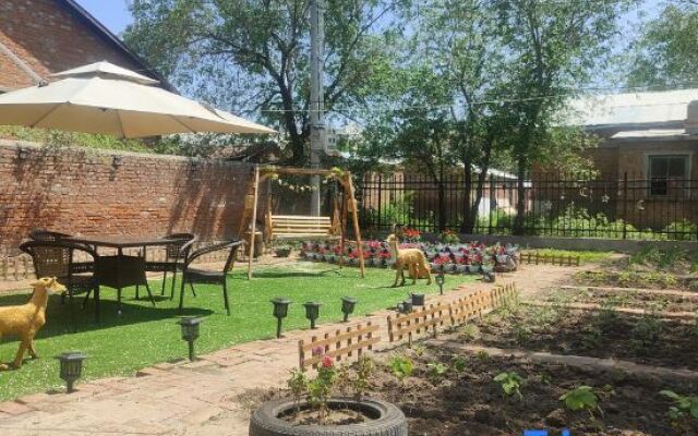 Xiaoxinjia Homestay