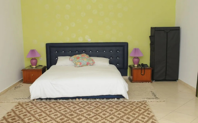 Free Zone Hotel
