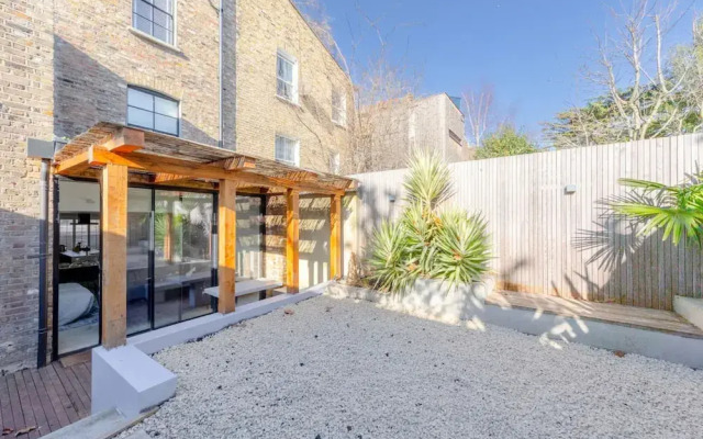 Luxury 2 Bedroom Garden Flat - Hackney