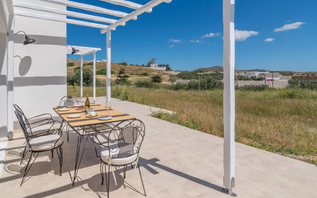 Harites Home Apartments Adamas