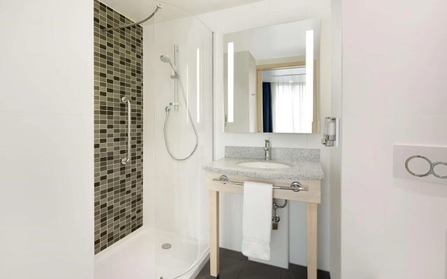 Hampton by Hilton London Docklands