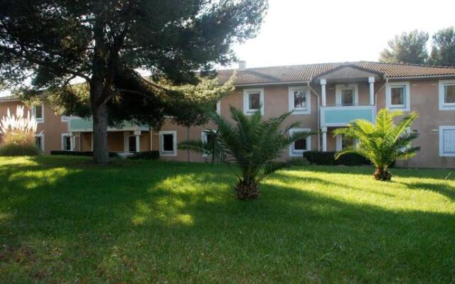 Arcadius Le Petit Hotel