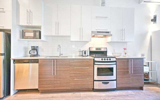 Downtown 302 Central Modern Liv MTL