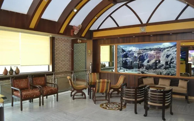 Oyo Premium Kailash Gate
