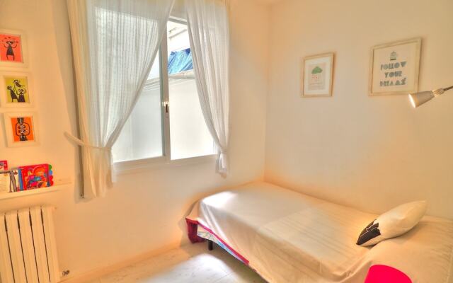 Lucy Apartment
