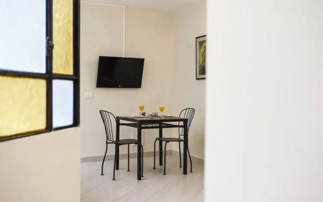 Liberty Apartment in Palazzo Diaz