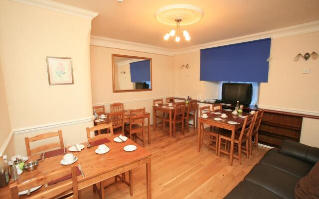 Smiths Hotel
