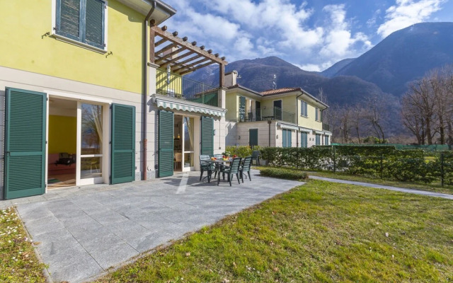 Porto Letizia Iris 1