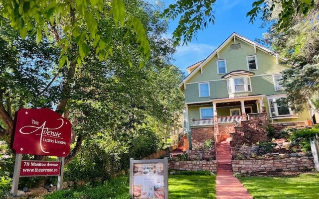 Historic Mansion in the Heart of Manitou Springs Sleeps 22 Events Welcome