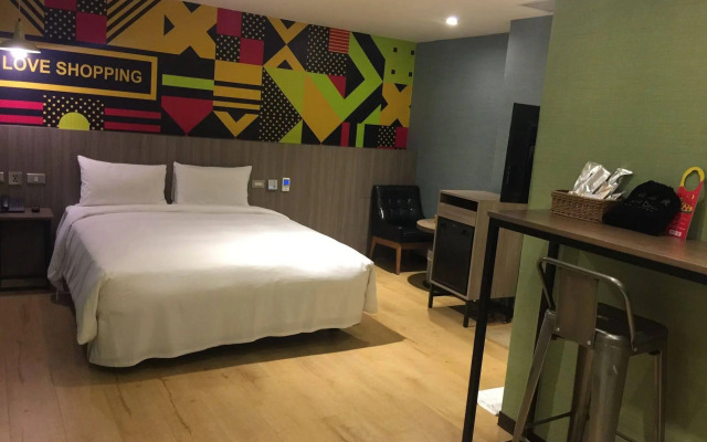 Rainbow Hotel