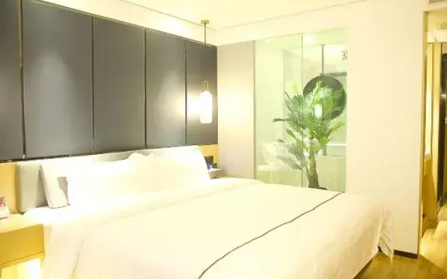 Yufuheng Business Hotel (Shenzhen Longhua Bus Station)